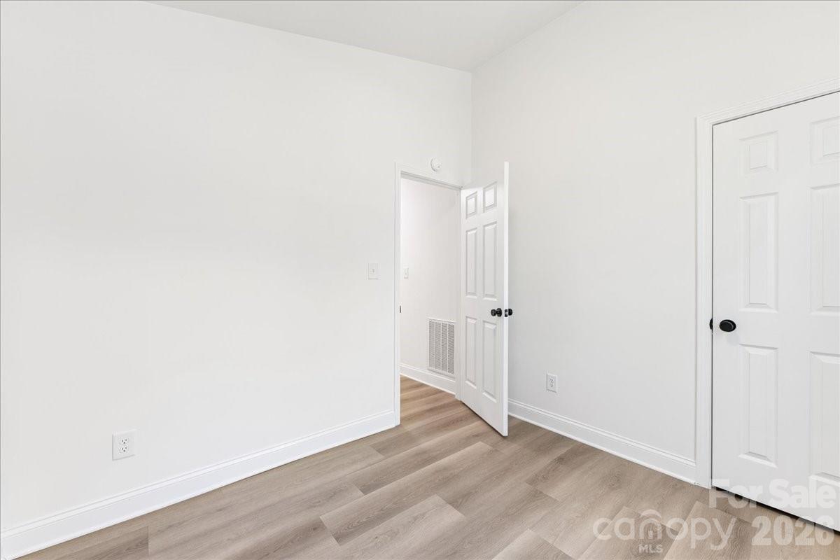 Melynda Woods - Residential