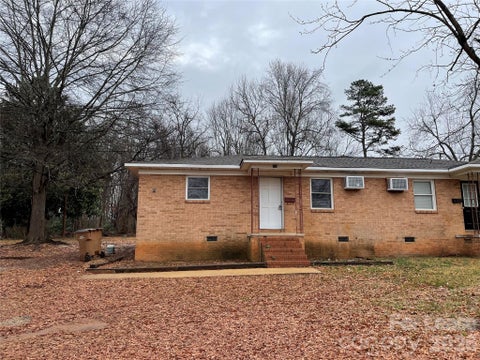 Photo of 160 Drum Street, Lincolnton, NC 28092 (MLS # 4432761)
