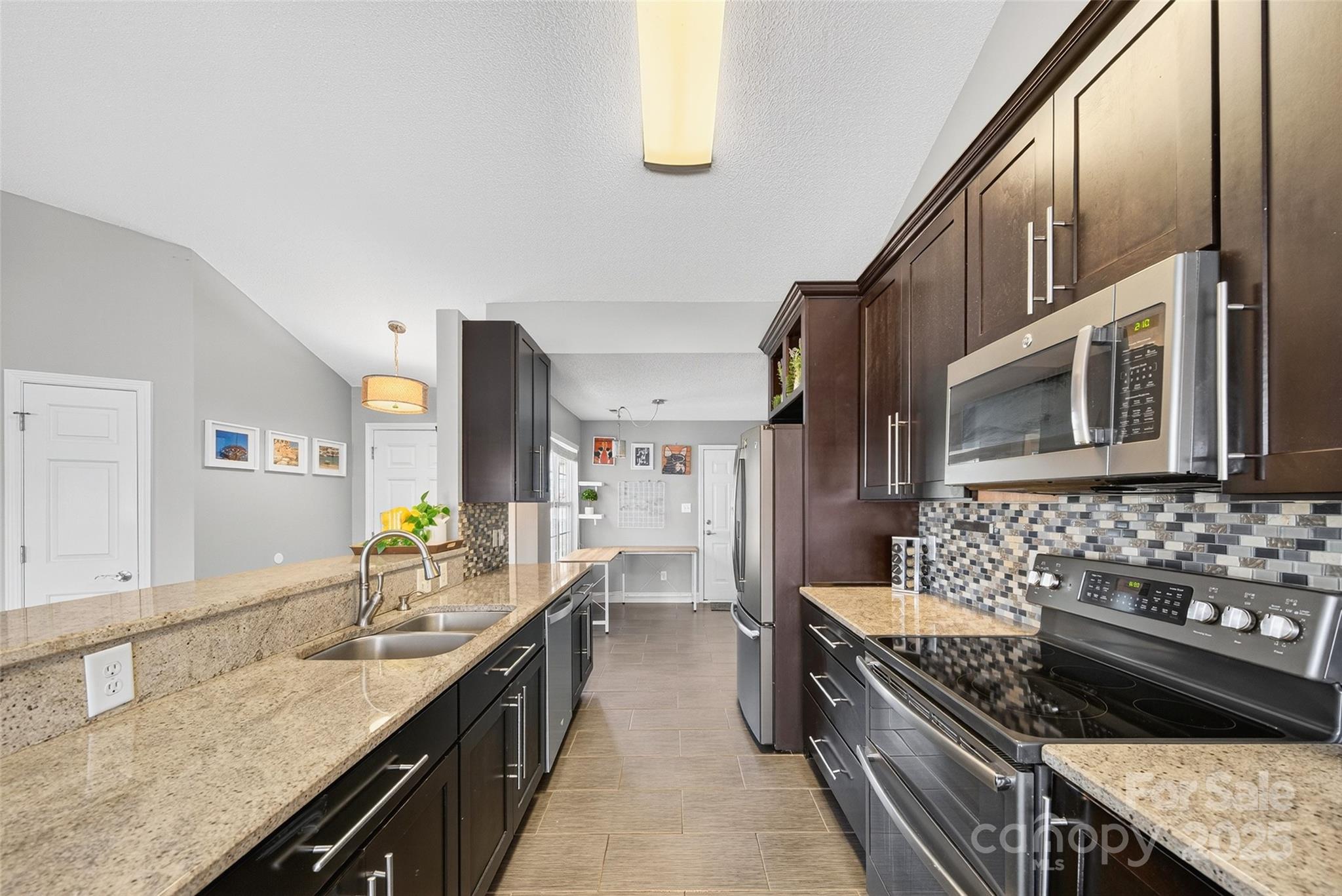 Curtis Pond - Residential