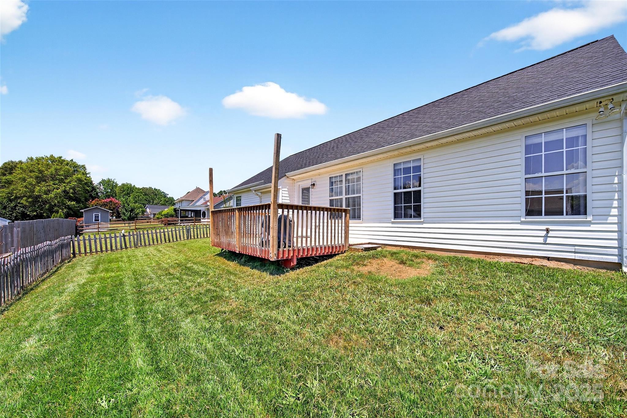 Curtis Pond - Residential