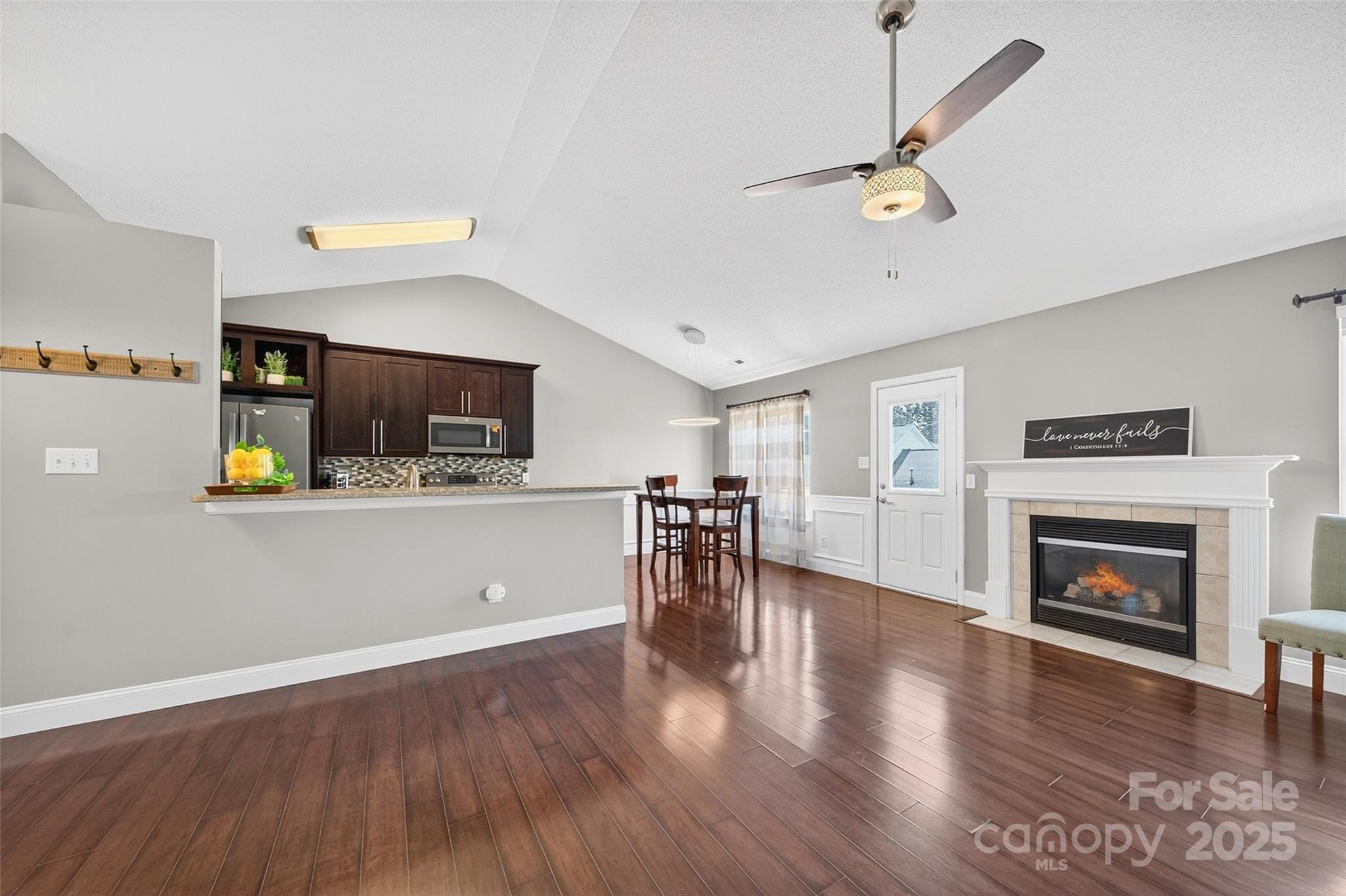 Curtis Pond - Residential