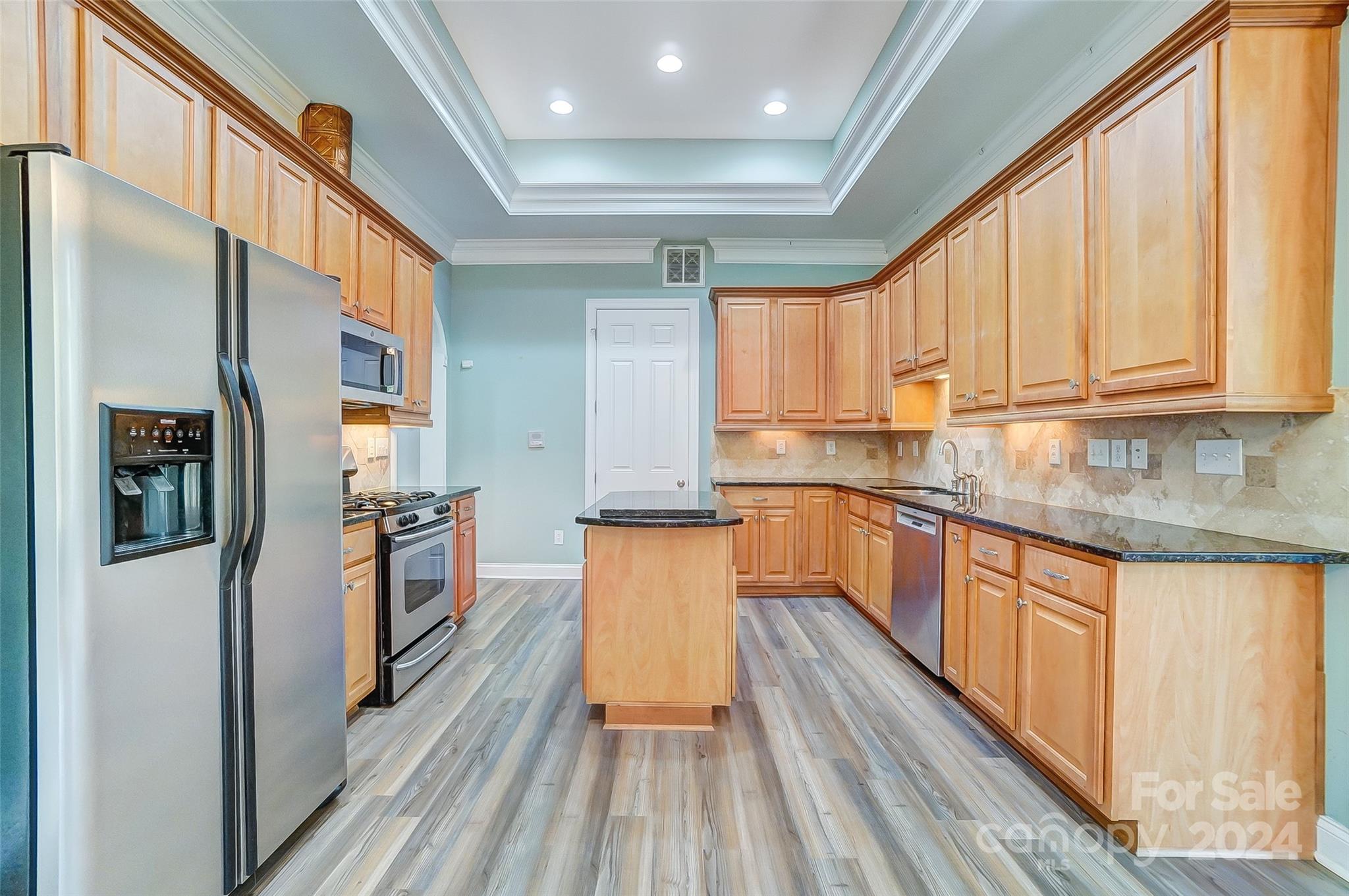 Lake Shore - Residential