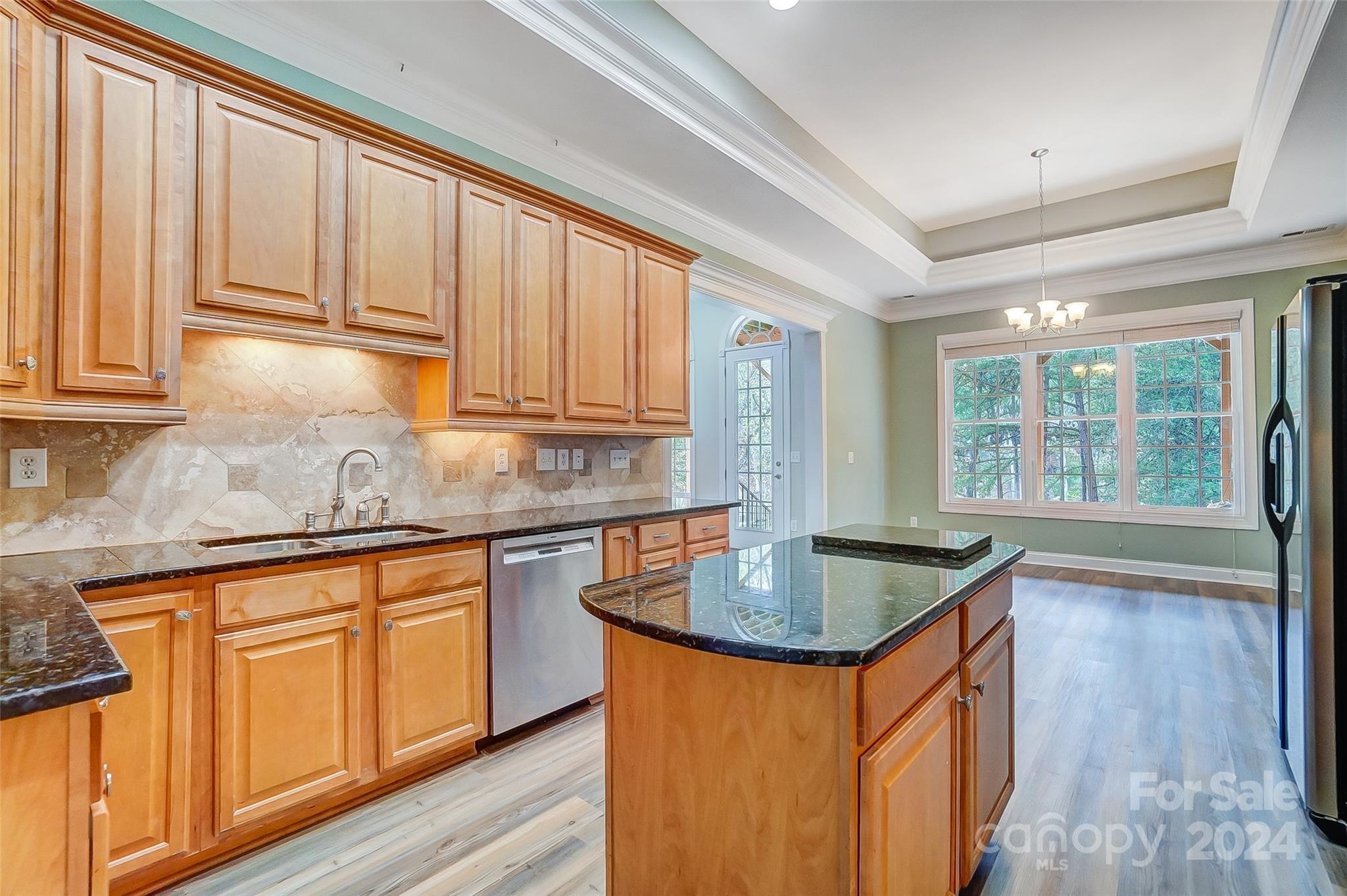 Lake Shore - Residential