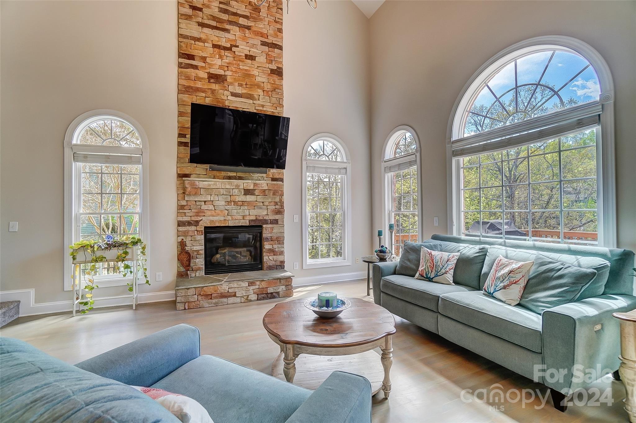 Lake Shore - Residential