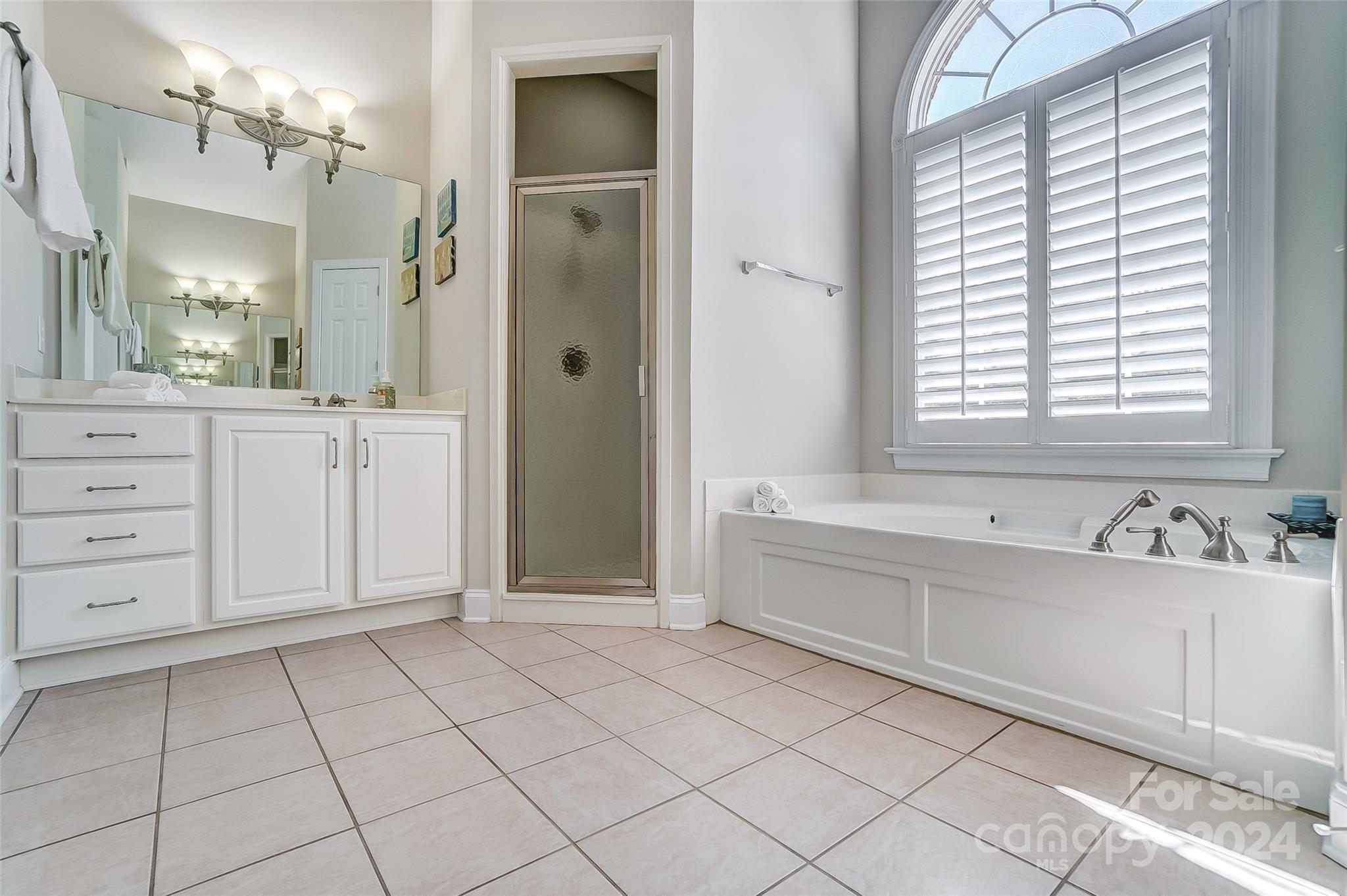 Lake Shore - Residential