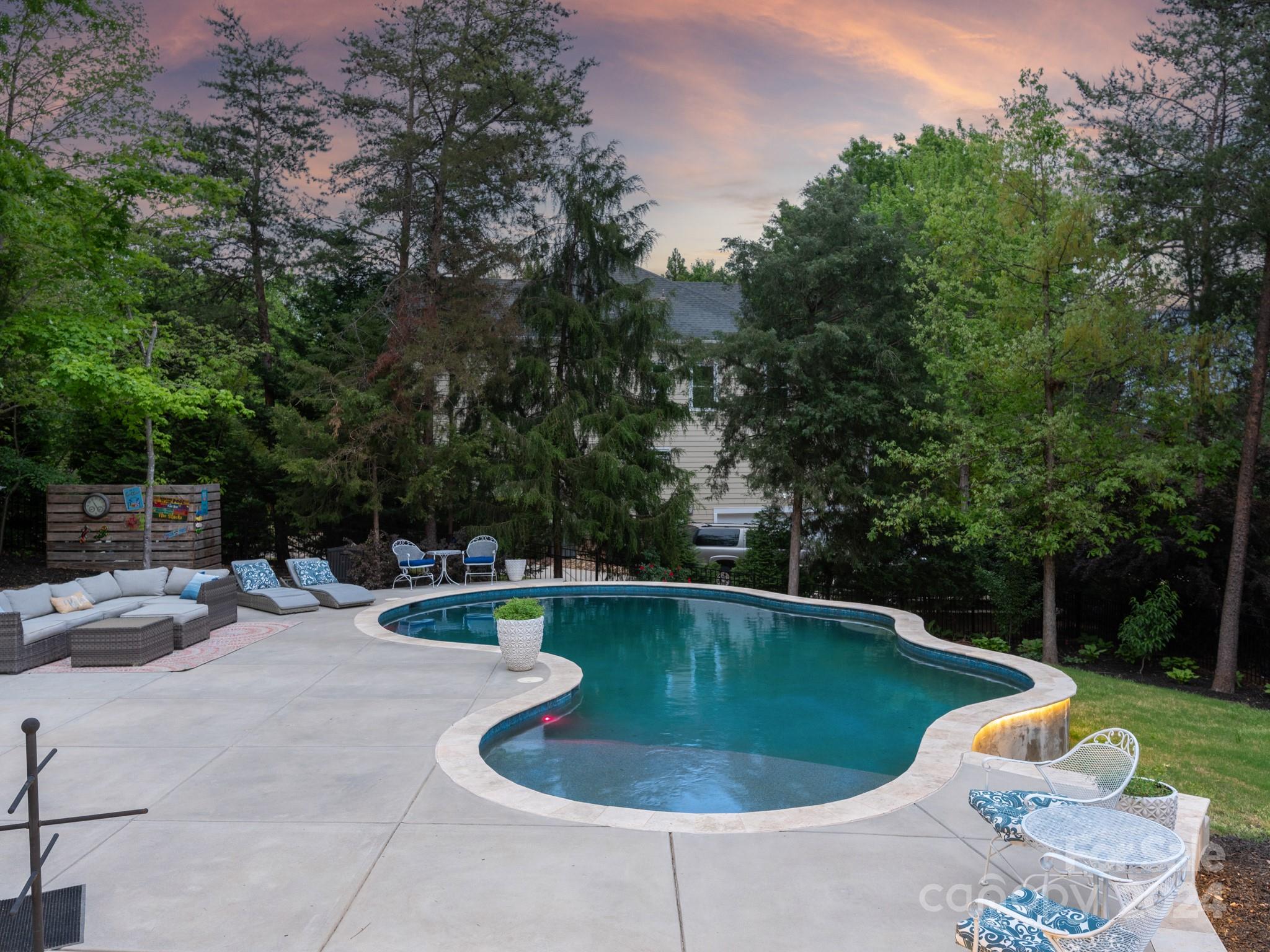 Lake Shore - Residential