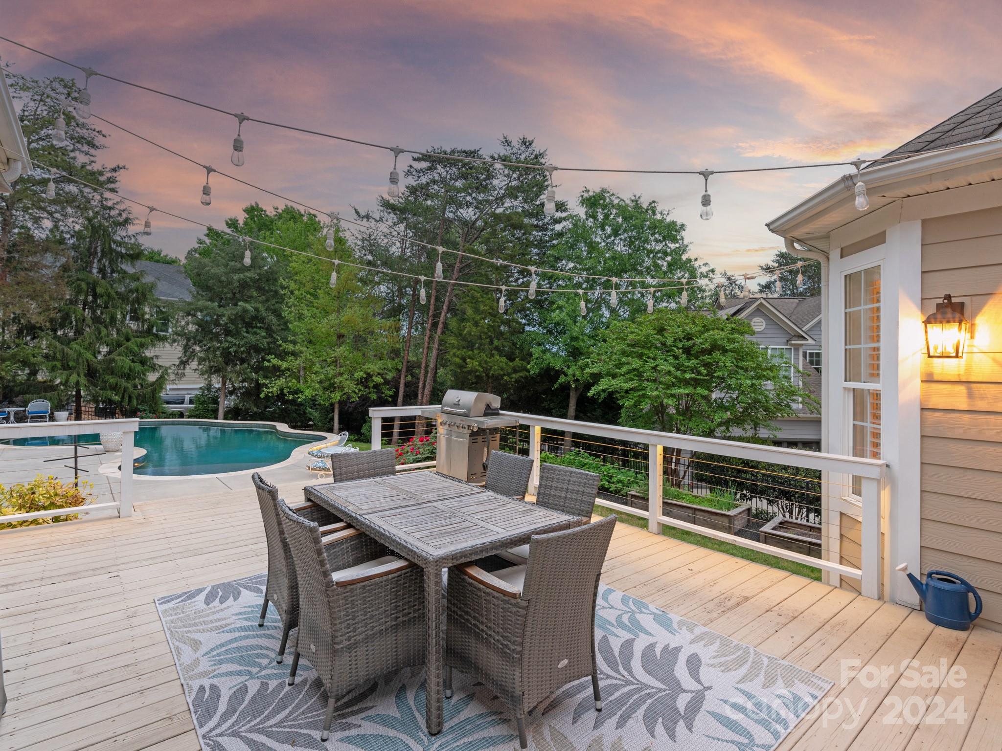 Lake Shore - Residential