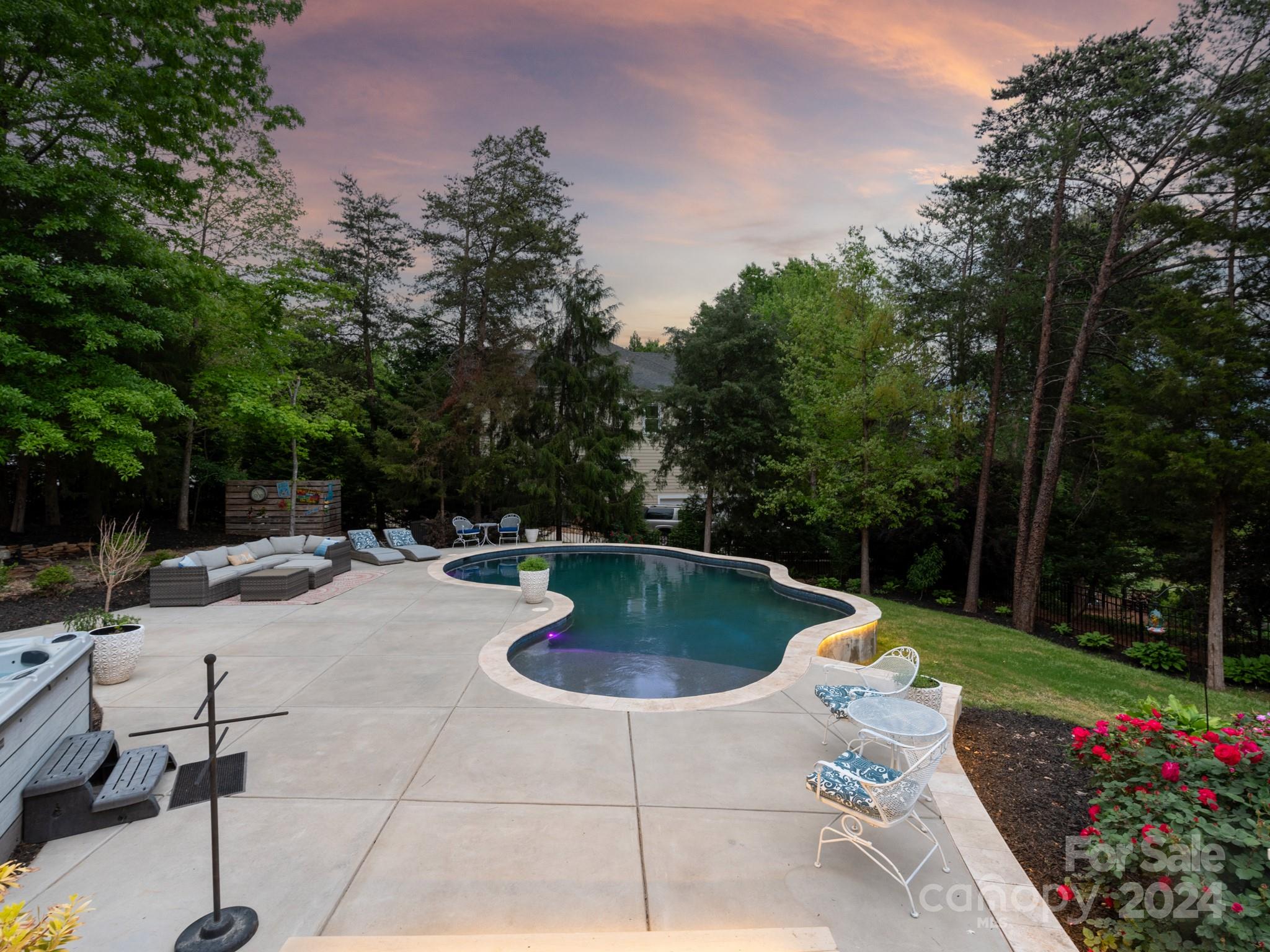 Lake Shore - Residential