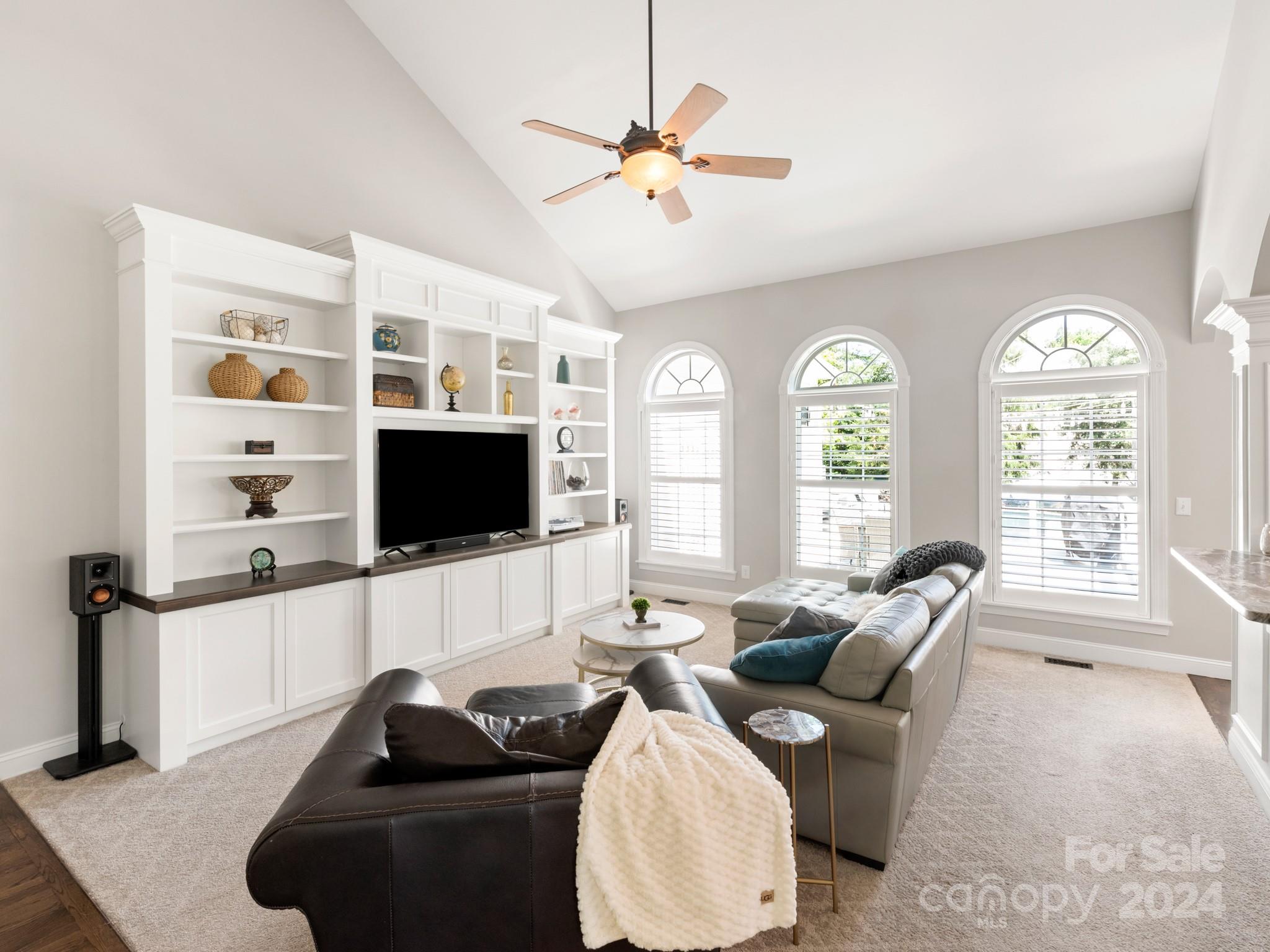 Lake Shore - Residential