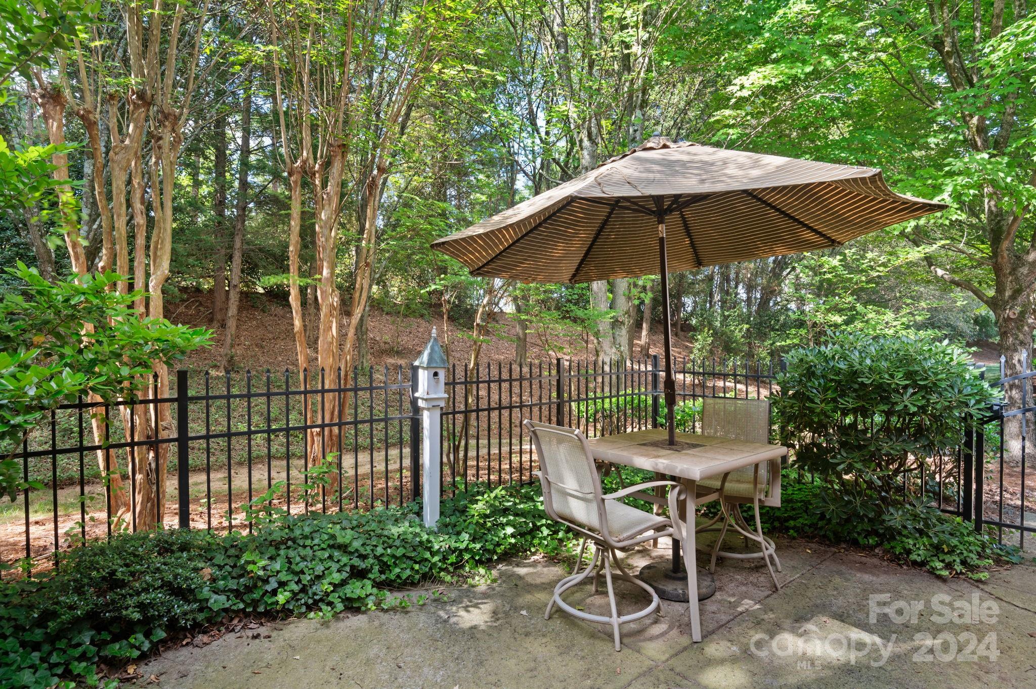 Greenhurst at Piper Glen - Residential