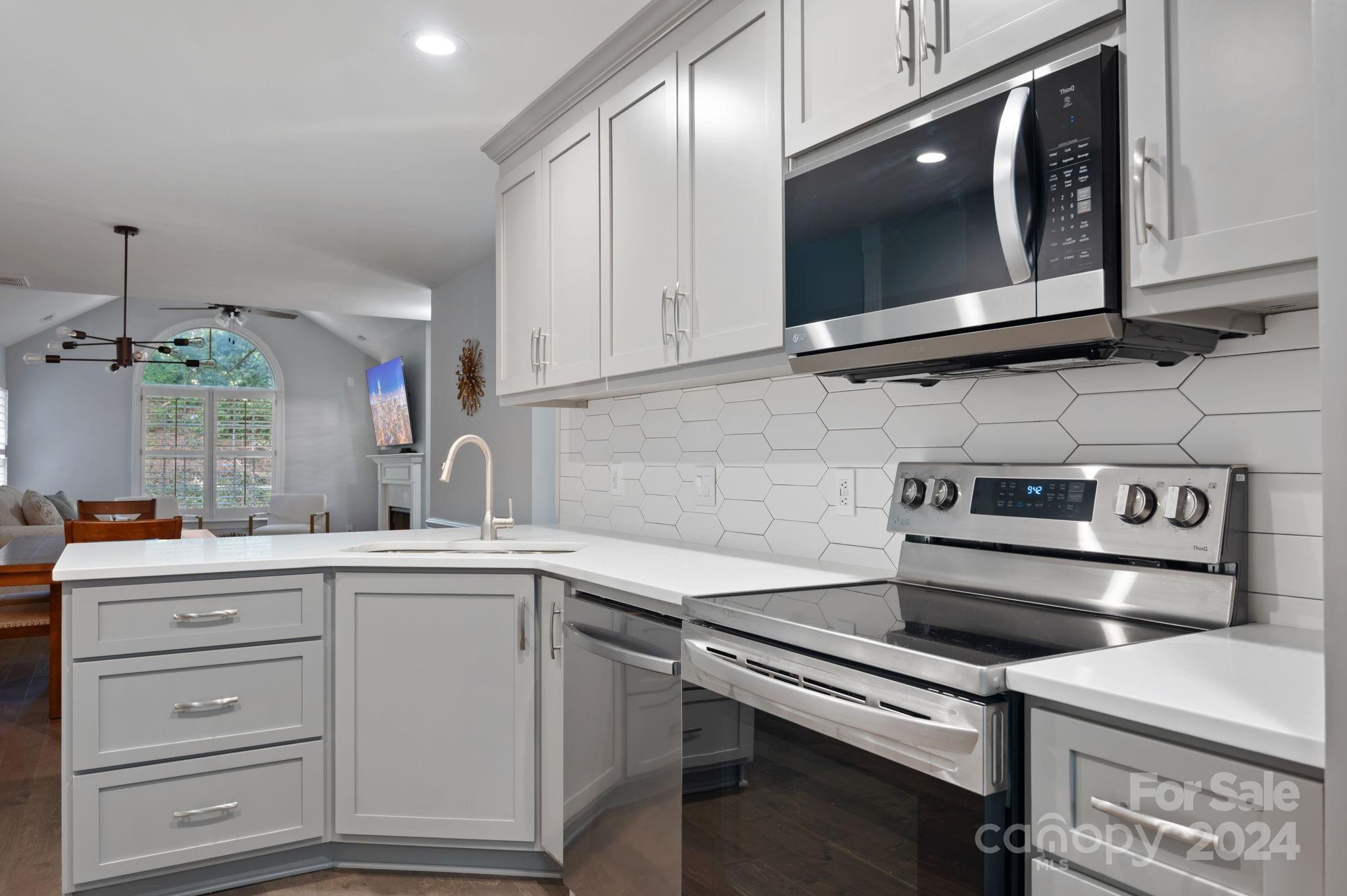 Greenhurst at Piper Glen - Residential