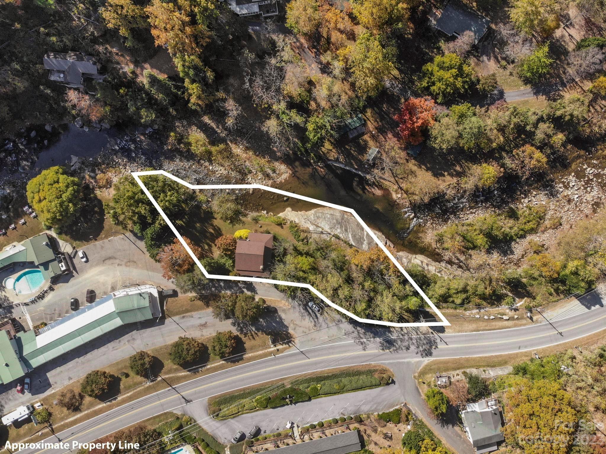 3207 Memorial Highway