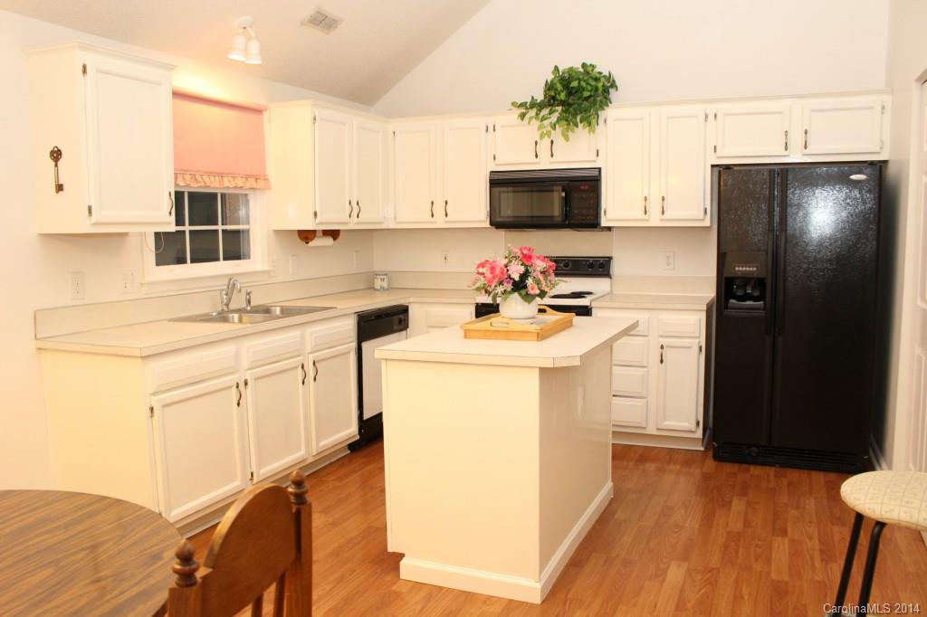 Weddington Woods - Residential