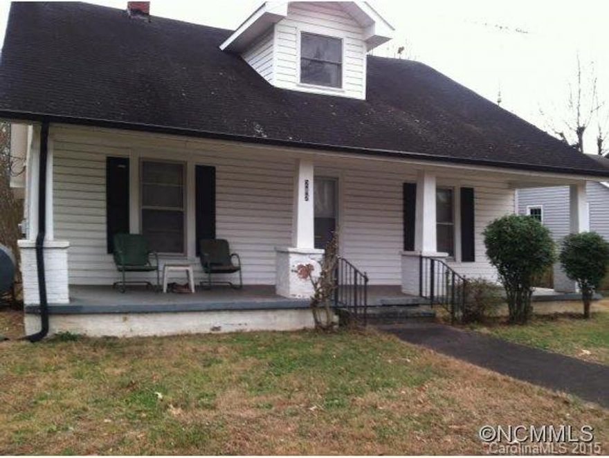 HISTORICAL HOUSE LOCATED IN DOWNTOWN FOREST CITY. WALKING DISTANCE TO FARMER'S MARKET AND LIBRARY AND CHURCH. TWO BEDROOMS AND A REMODELED BATHROOM ON MAIN FLOOR. SECOND FLOOR INCLUDES THREE ADDITIONAL BEDROOMS BUT OT INCLUDED IN SQUARE FOOTAGE BECAUSE NOT HEATED AND COOLED. POSSIBLE OWNER FINANCING.