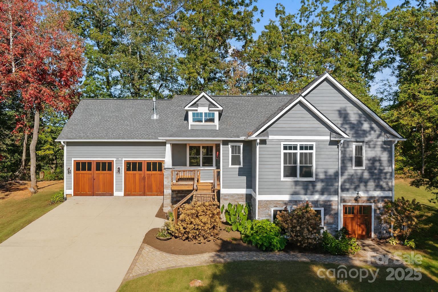 9 Oak Mountain Drive