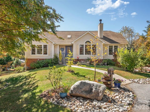 Photo of 23 Old Applewood Lane, Hendersonville, NC 28739 (MLS # 4432097)