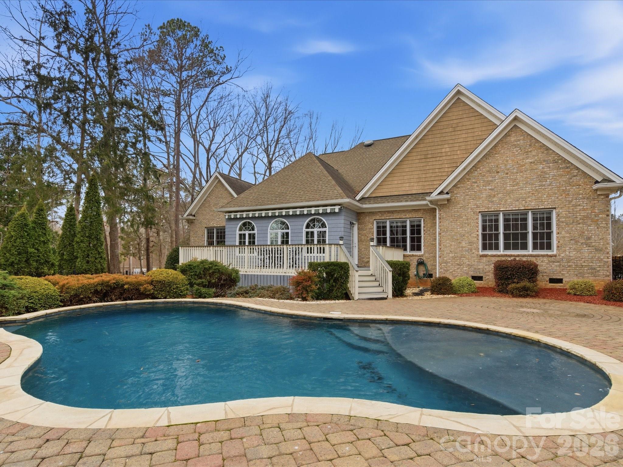 506 Little Cove Lane