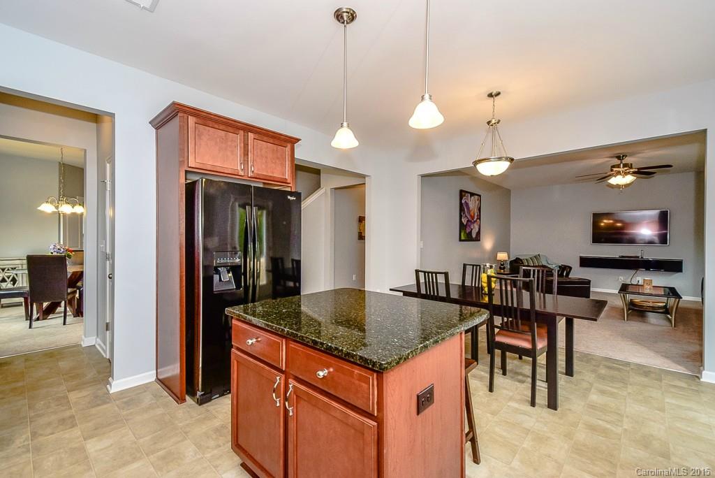 Ellis Pond - Residential