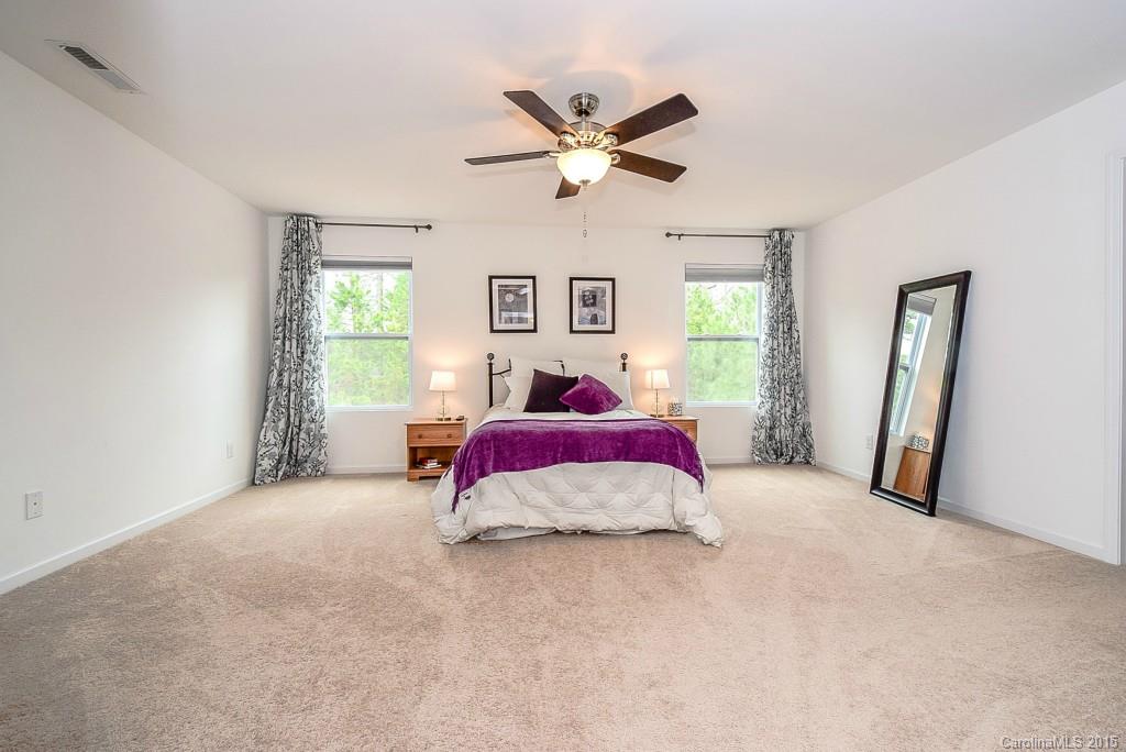 Ellis Pond - Residential