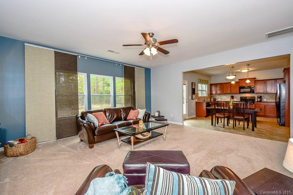 Ellis Pond - Residential