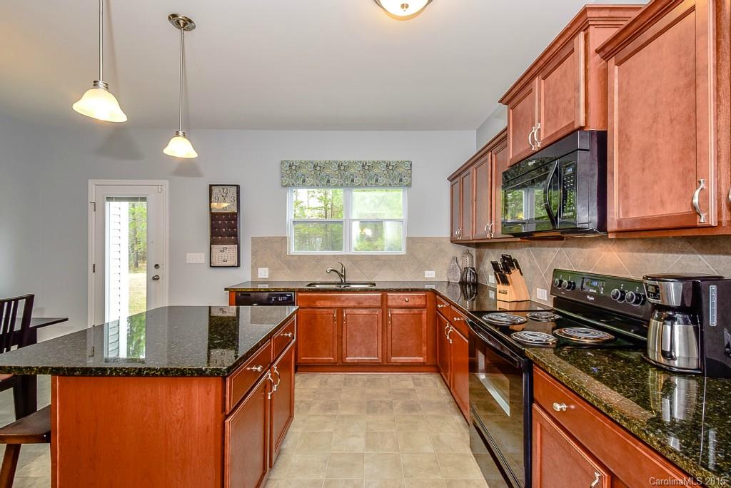 Ellis Pond - Residential