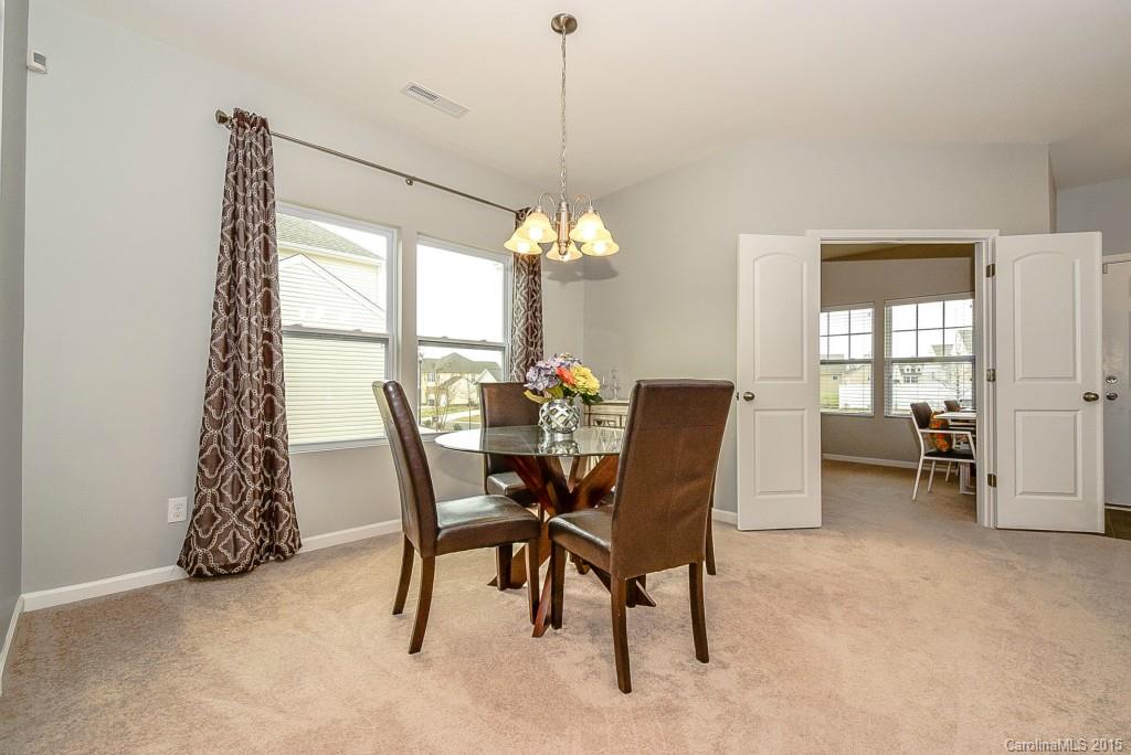 Ellis Pond - Residential