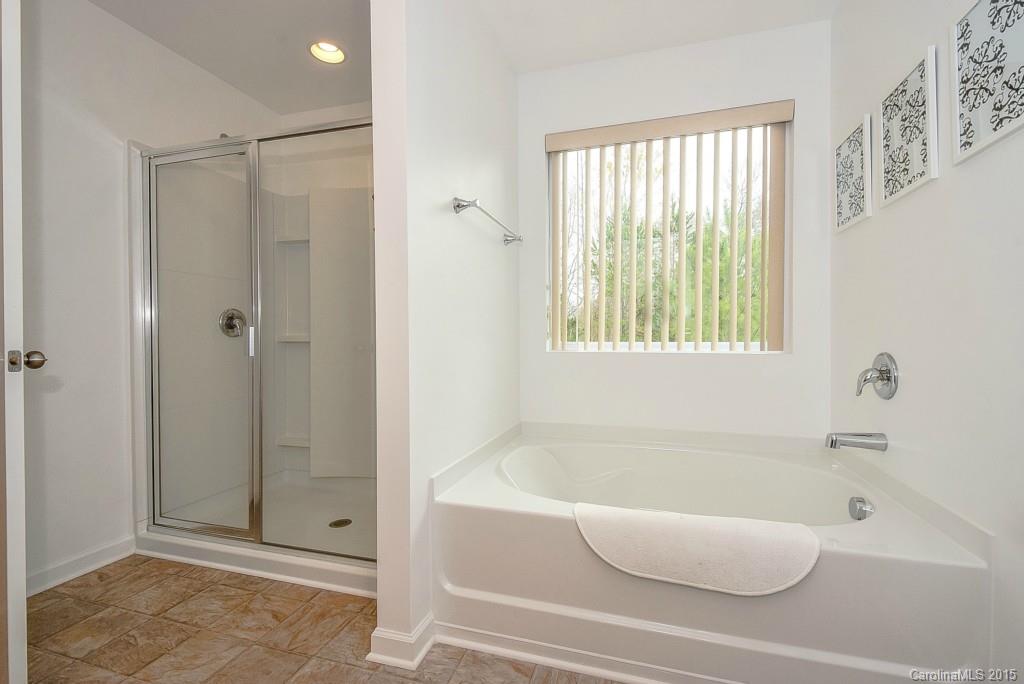 Ellis Pond - Residential