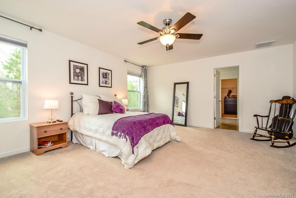 Ellis Pond - Residential