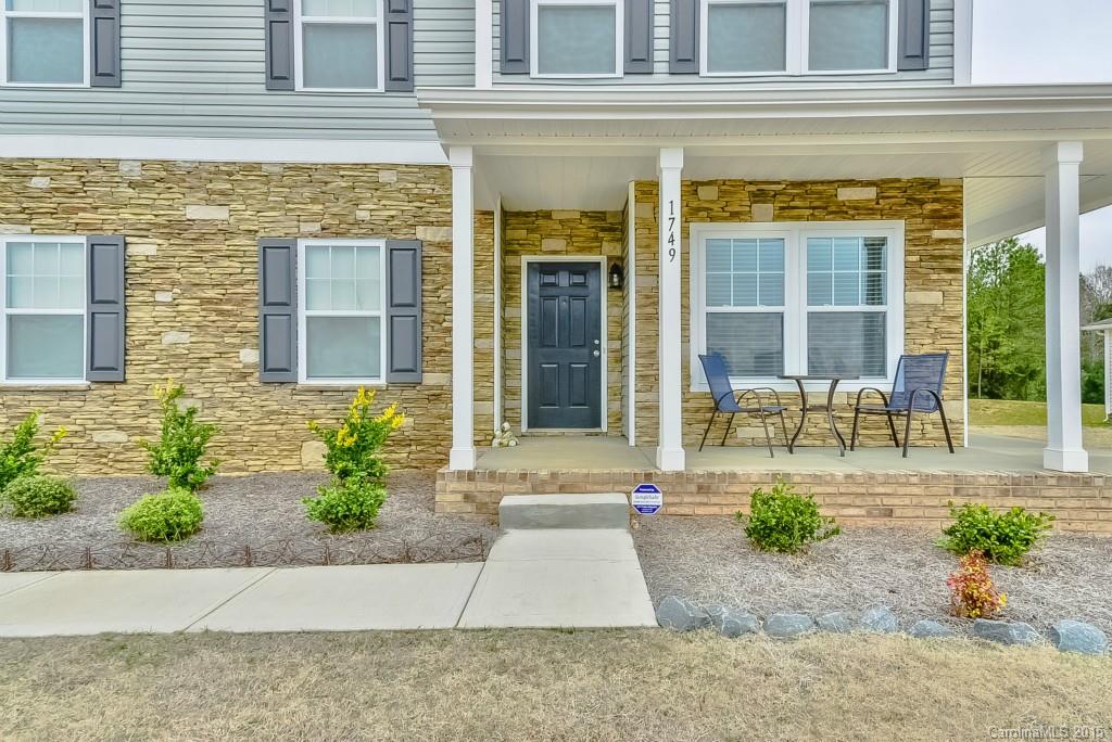 Ellis Pond - Residential