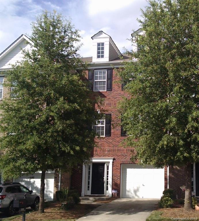 Moss Creek Village - Residential