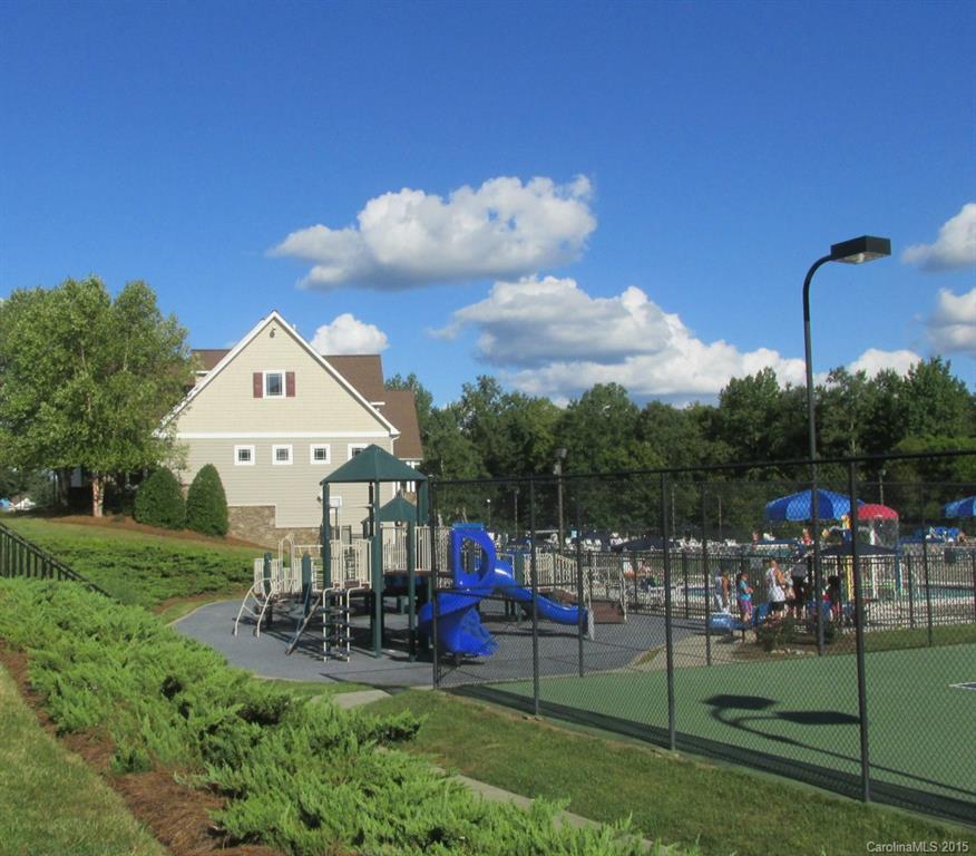 Moss Creek Village - Residential