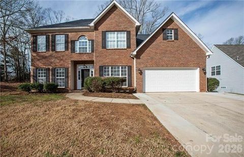 Photo of 815 Knightsbridge Road, Fort Mill, SC 29708 (MLS # 4382869)