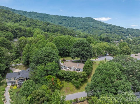 Photo of 94 Oakcrest Lane, Waynesville, NC 28786 (MLS # 4396856)