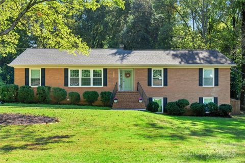 1912 Woodberry Road Charlotte NC 28212