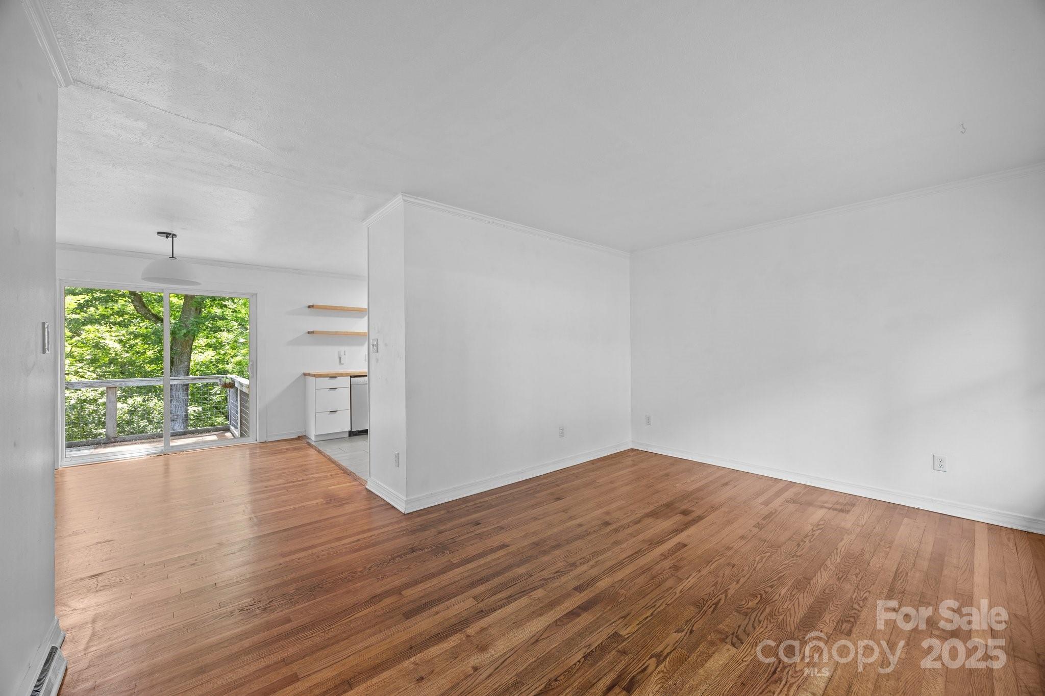 315 Fairfax Avenue