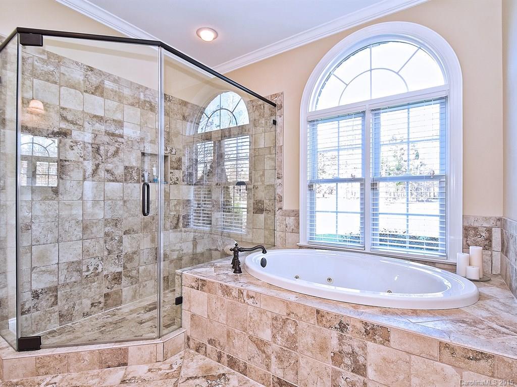 Whispering Winds - Residential