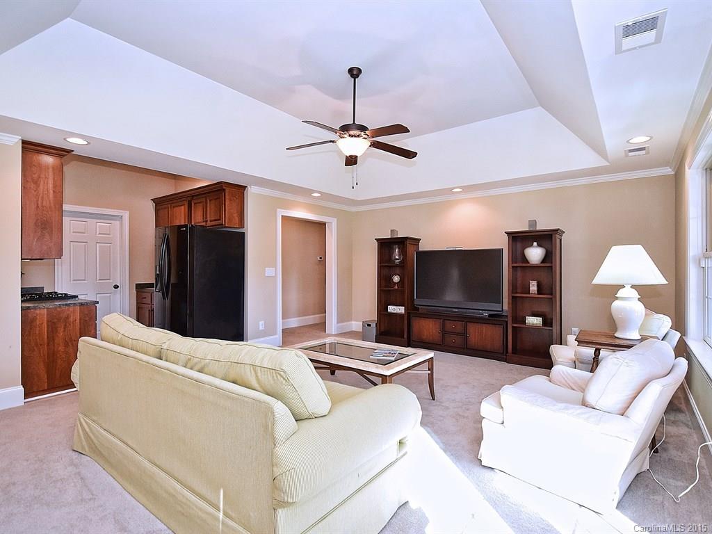 Whispering Winds - Residential