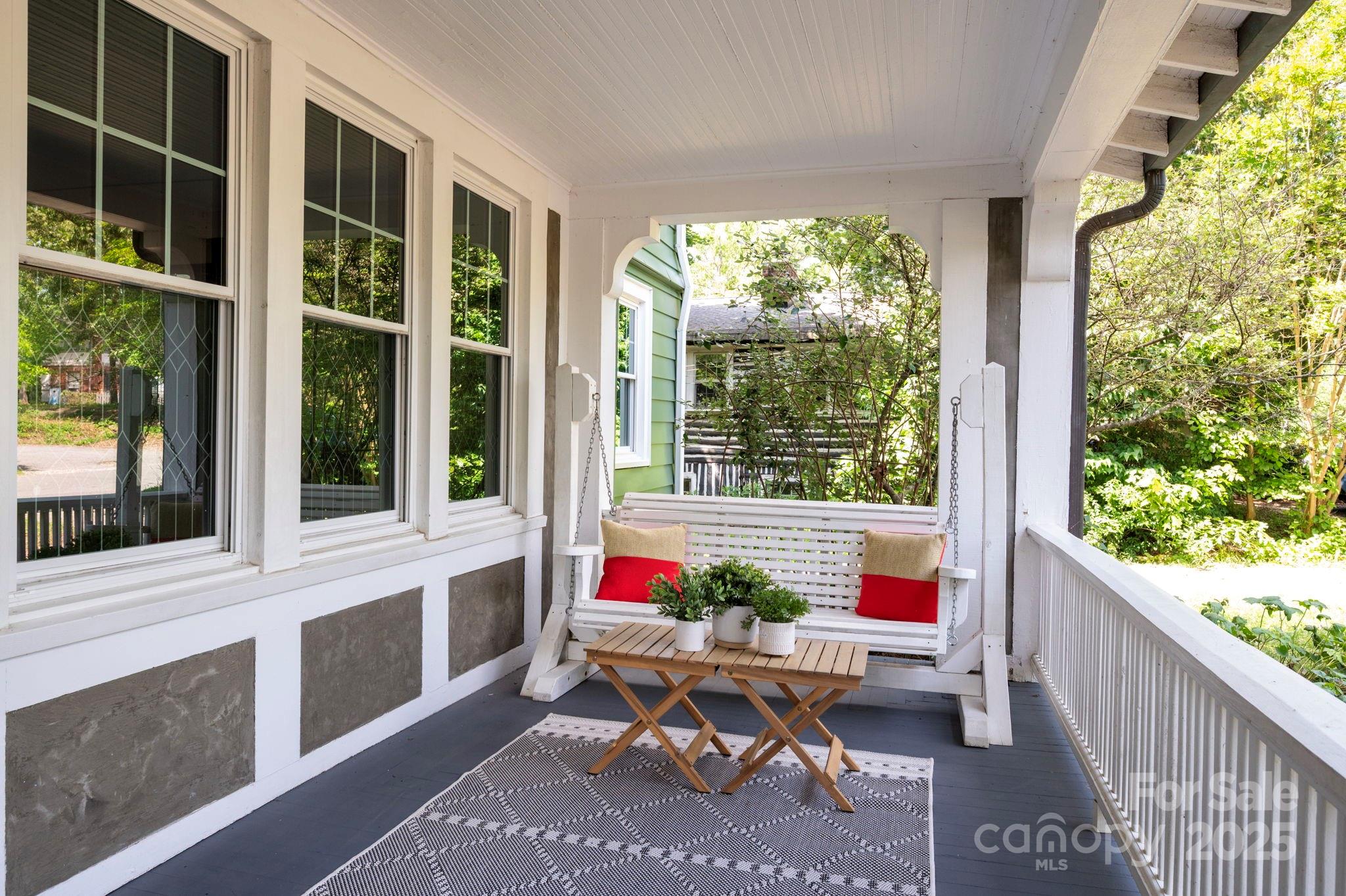 5 Chiles Avenue