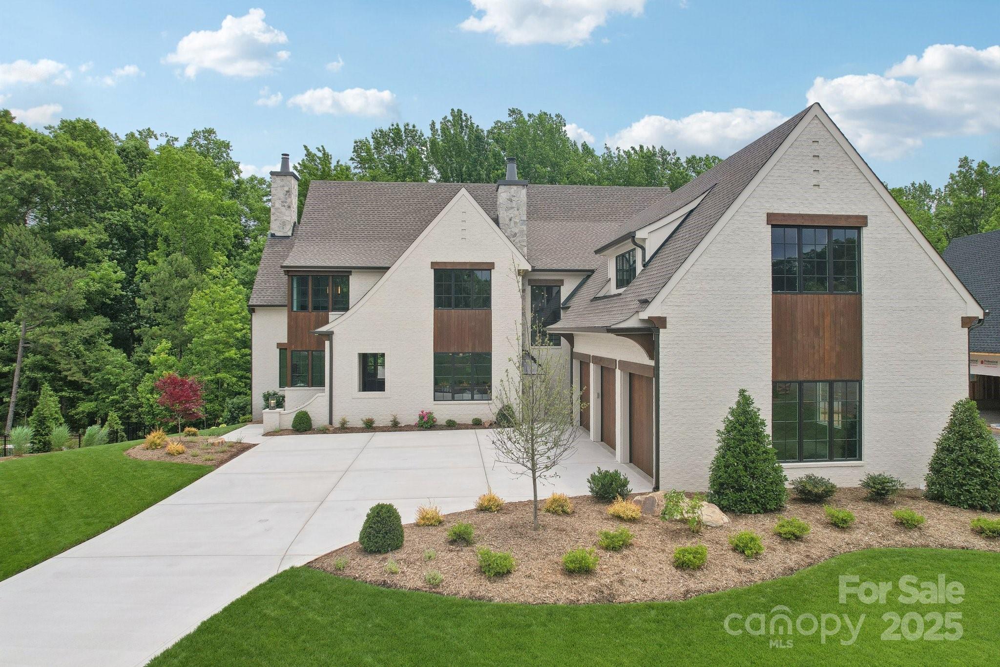 213 Crest Court