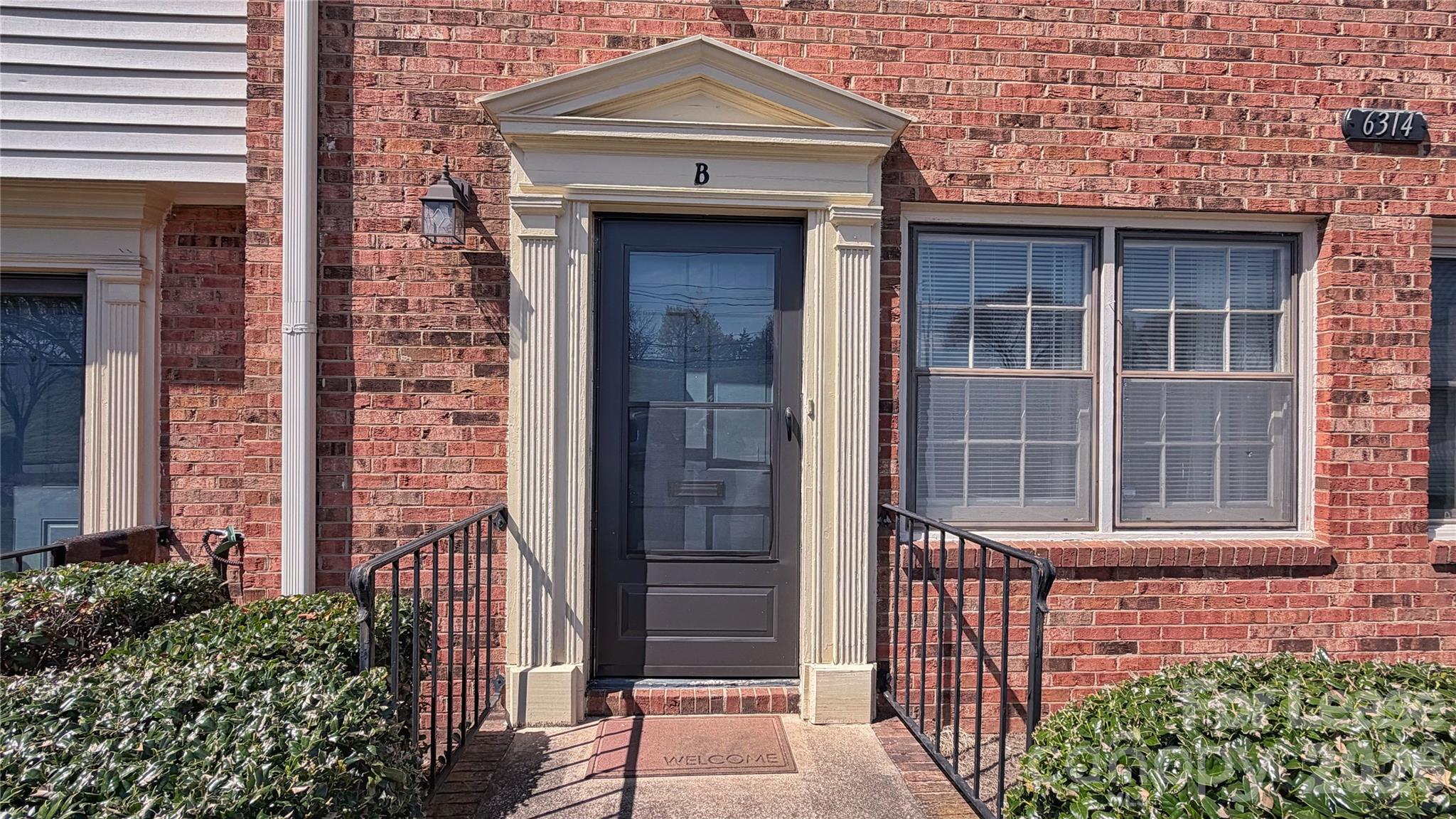 6314 Old Pineville Road B