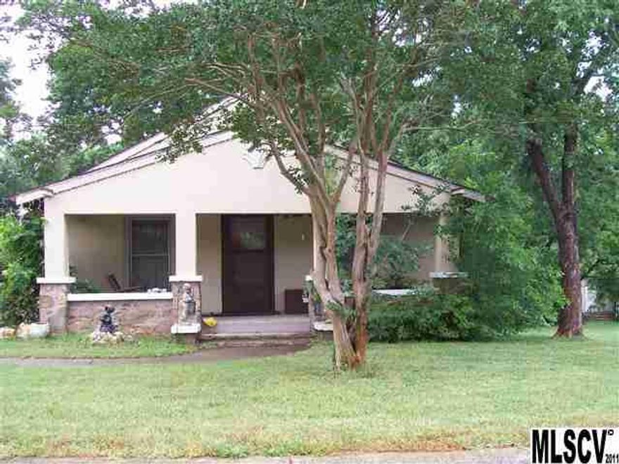 This is a classic style older home in Longview. Investors take note: huge recent price reduction to make it very affordable to do your upgrades, repairs and renovations. Will make a good rental or resale when work is complete. Will likely not qualify for financing. buyers may be eligible for a renovation loan in to attach to regular mortgage loan (ask for details) This can be a very nice home again-- lots of potential. It was well loved years ago when seller resided there and raised a family. Convenient to Hickory, shopping, etc. Spacious kitchen, numerous cabinets, sunny window and eating area. Very unique sunken living room with stone fountain--nice cozy feeling! Great craftsman-style deep, wide front porch--ready for swing and rockers. Extra den for office, playroom, exercise room, etc. Unfinished basement is more like a cellar with dirt floor and is suitable for storage. Lot is deep and goes all the way back to next street--ideal for adding another driveway (with city approval).