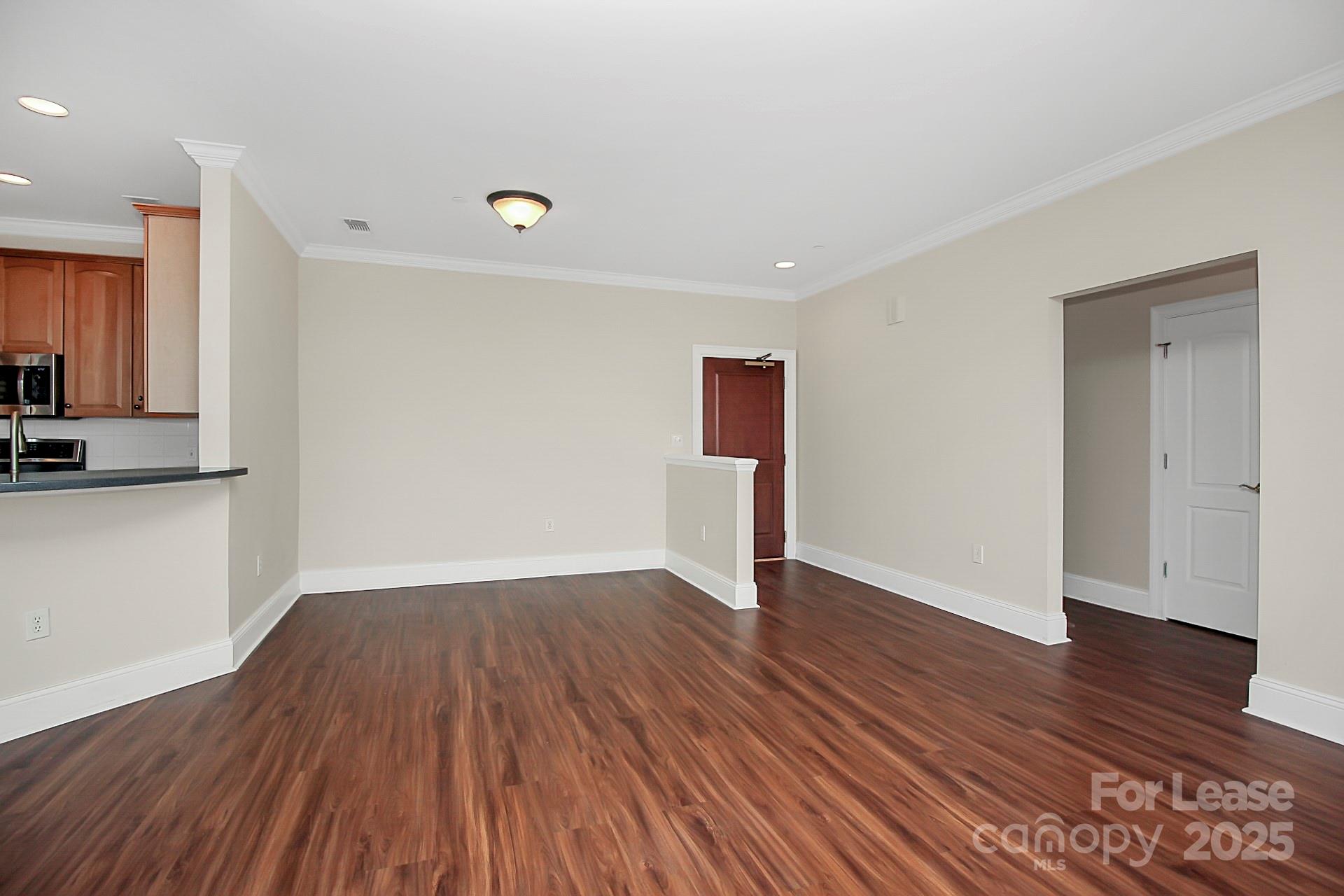 400 Church Street N 414