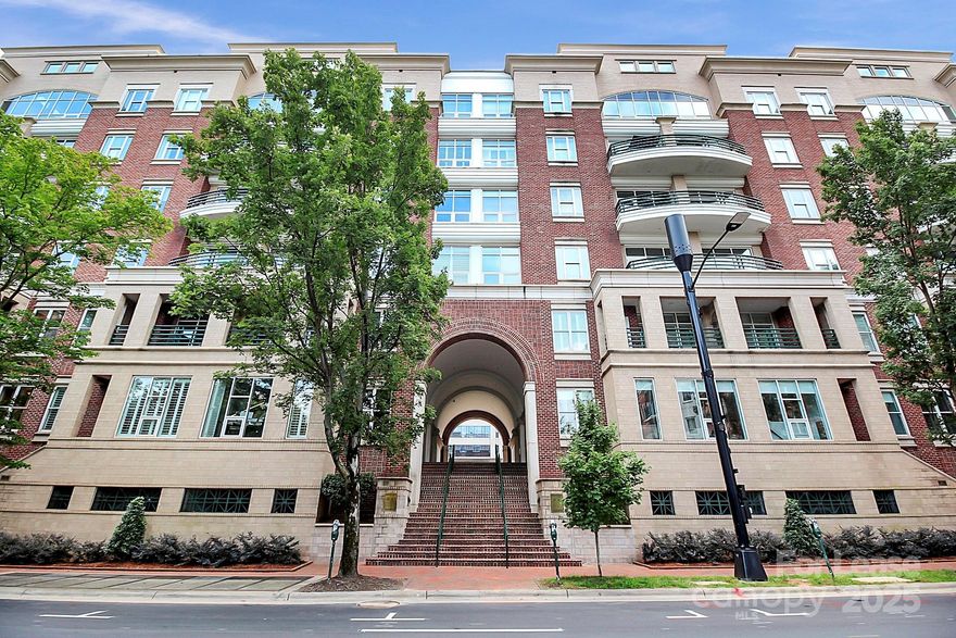 Highly sought after flat in Fourth Ward! This spacious unit boasts new LYT thought out the unit and freshly painted. Tons of natural light in the great room from the fl0or to ceiling windows.  You'll enjoy the large terrace with views of Uptown. Great floor plan for roommates. Easy access to all that Uptown has to offer, including parks, shopping, and restaurants entertainment and so much more. Dogs conditional. No cats