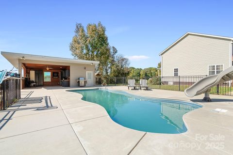 4658 Rocky Hollow Road Davidson NC 28036