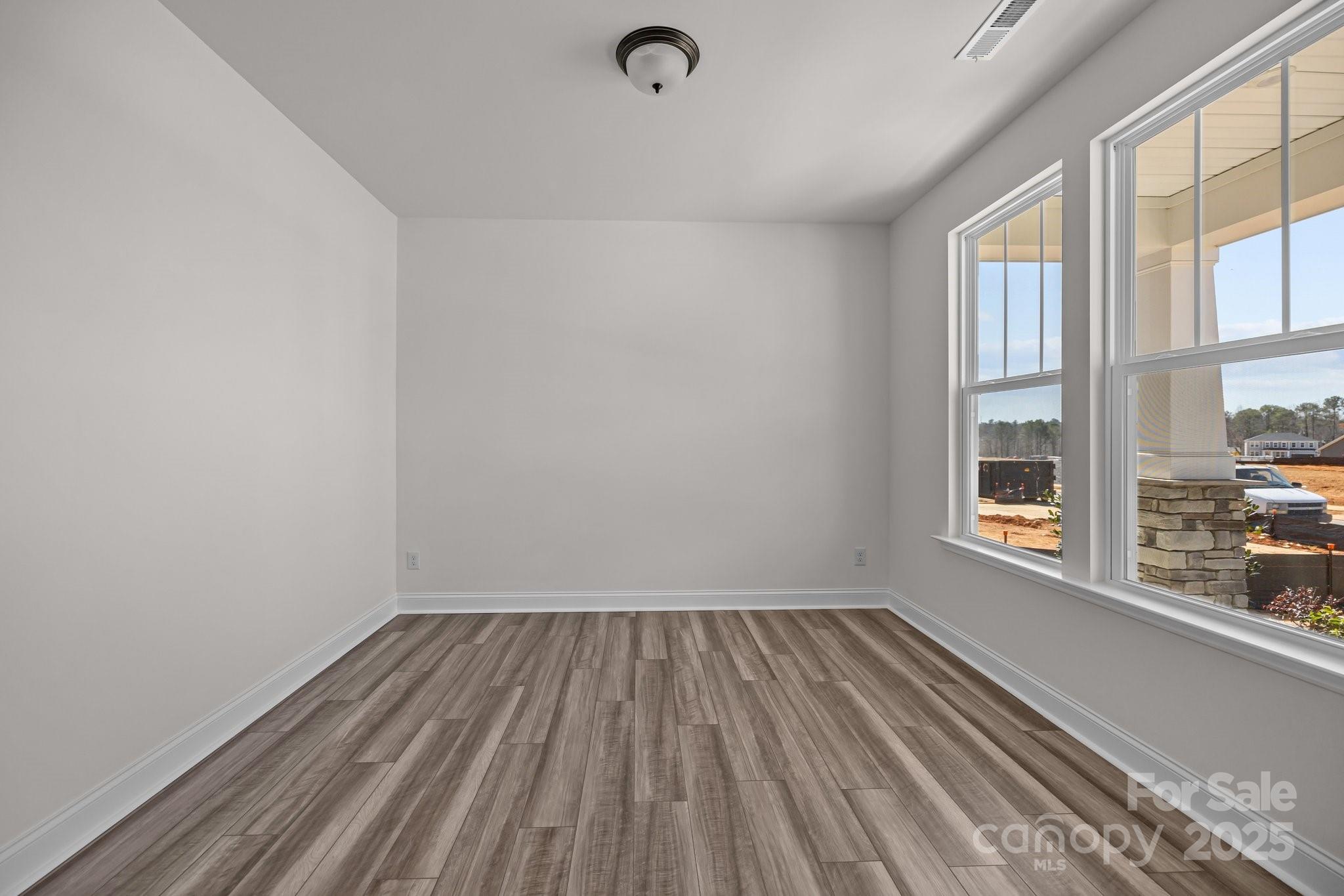 Lakeside Glen - Residential