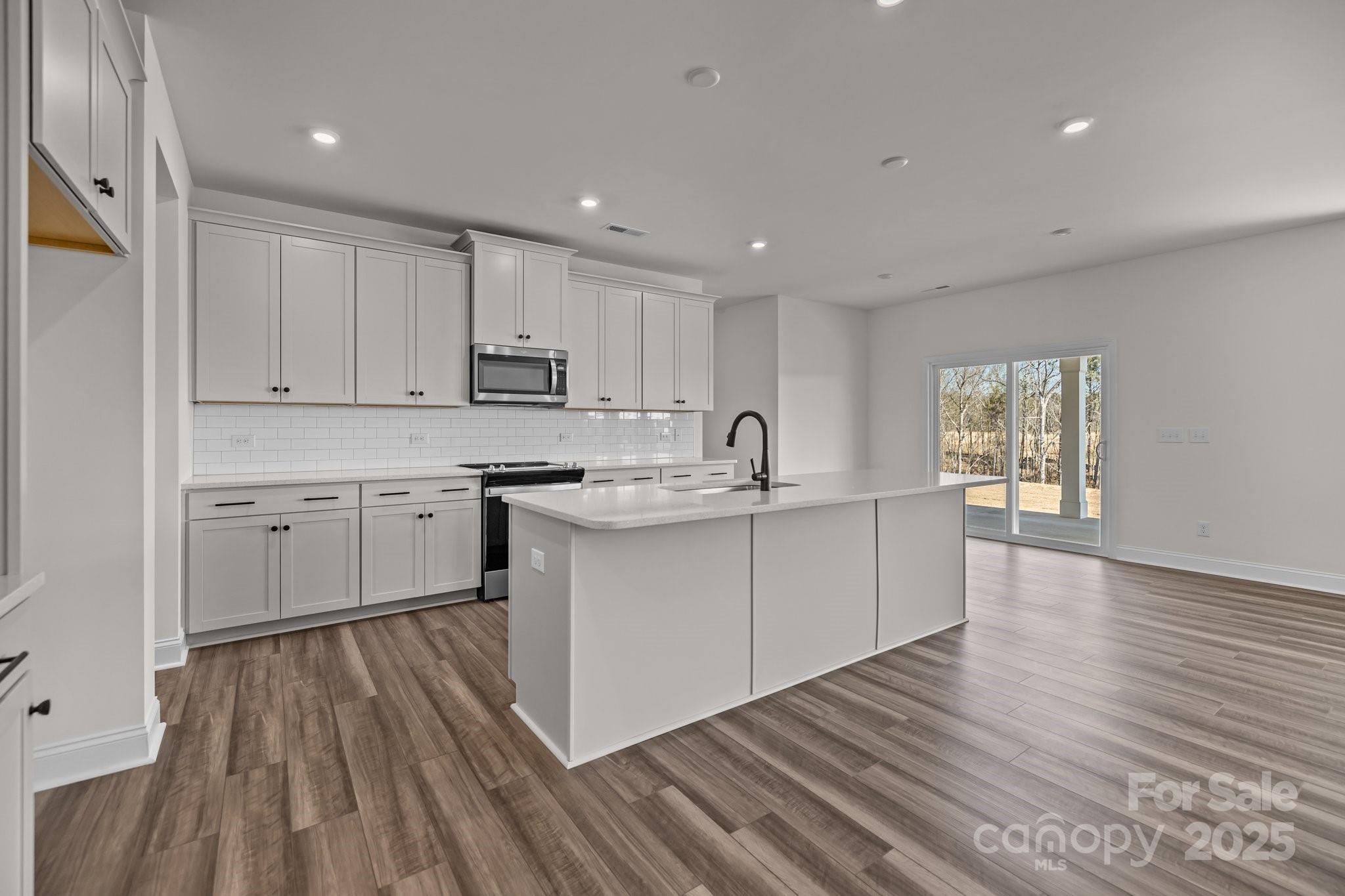 Lakeside Glen - Residential