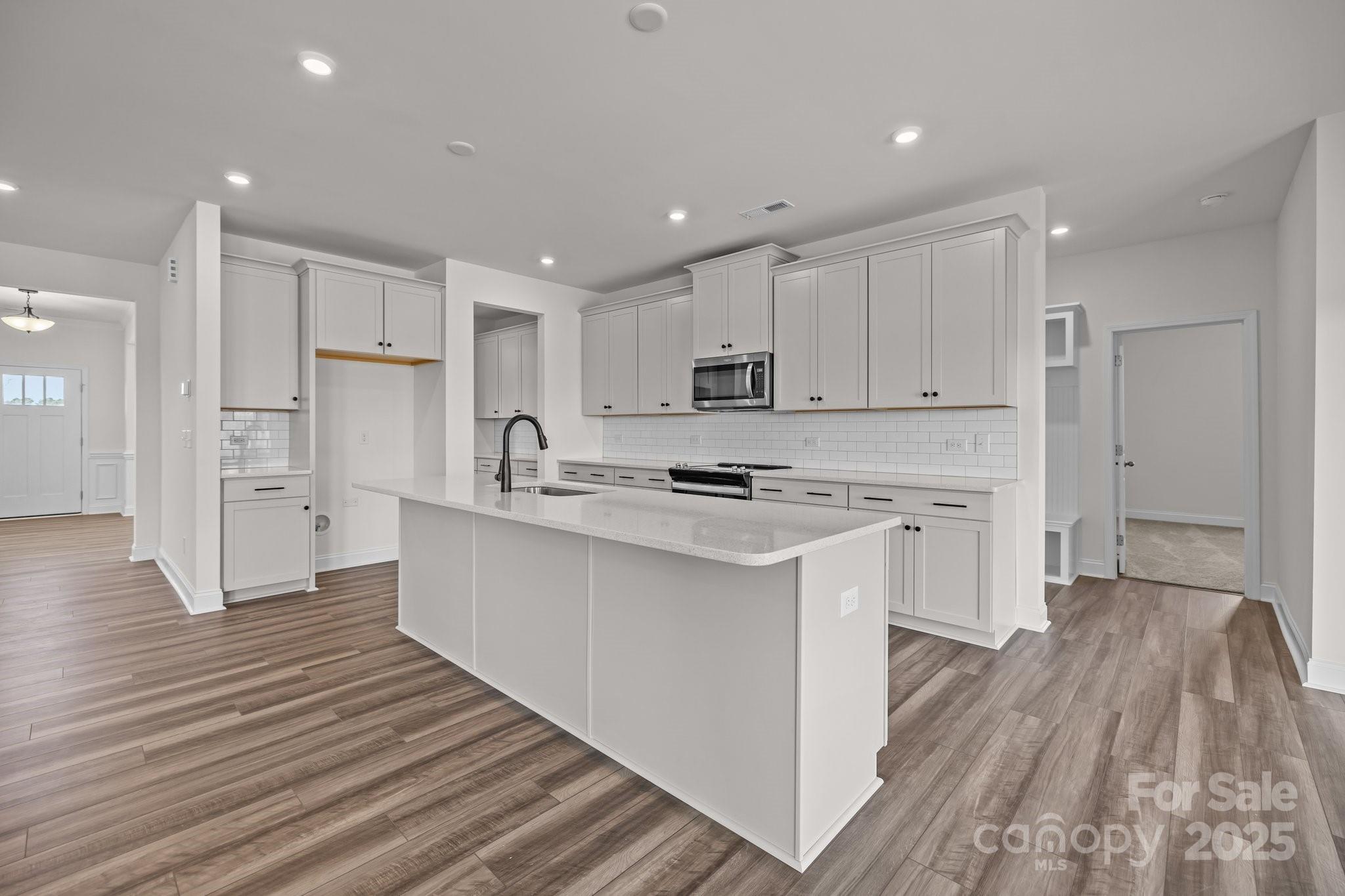 Lakeside Glen - Residential