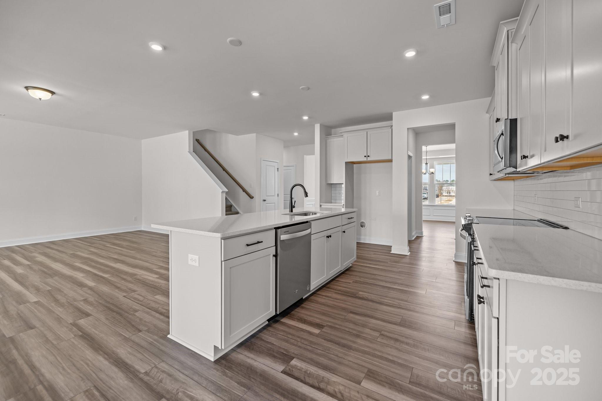 Lakeside Glen - Residential