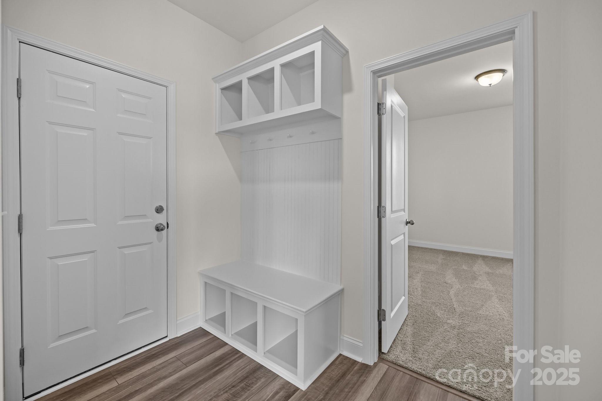 Lakeside Glen - Residential