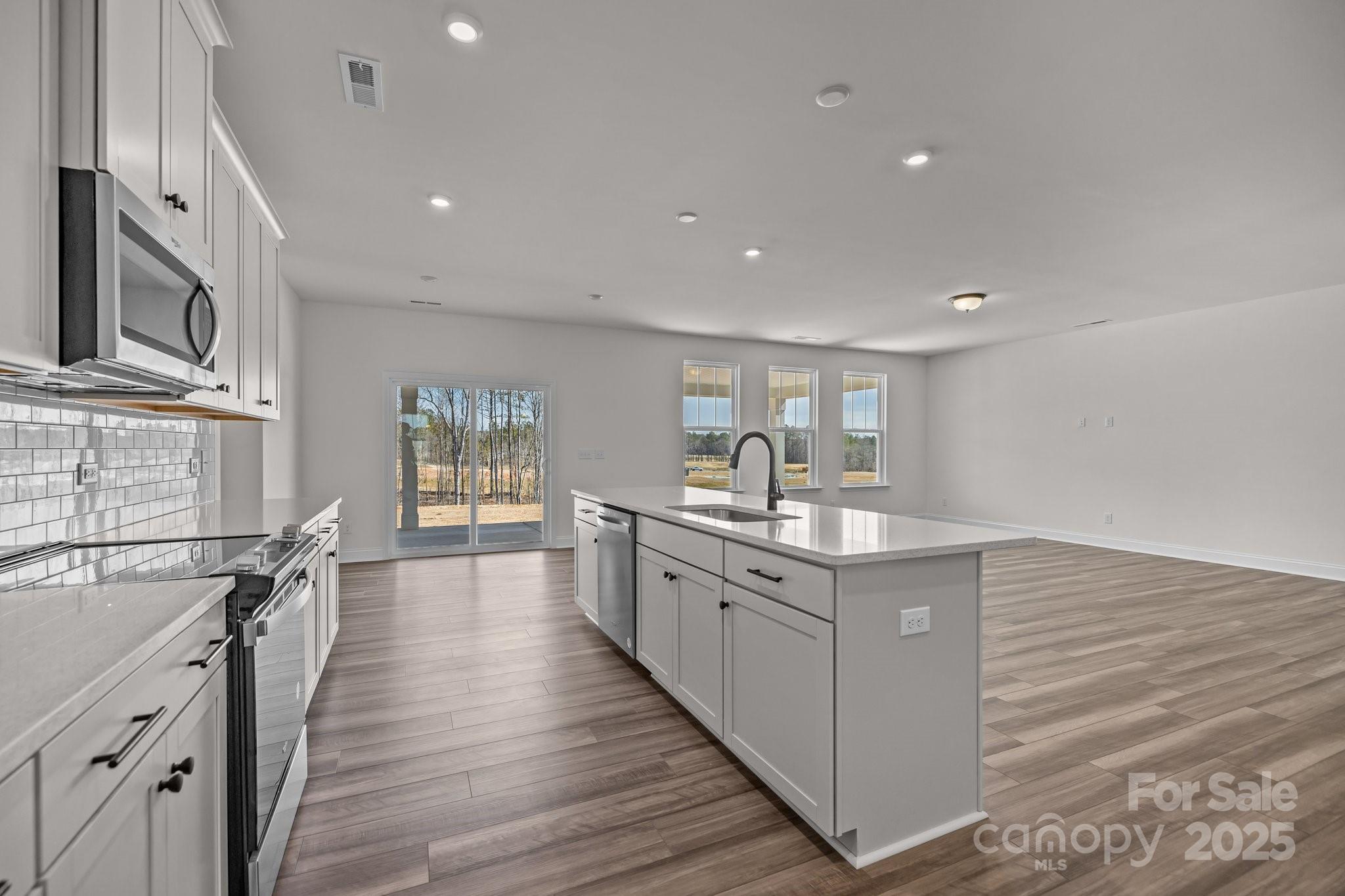 Lakeside Glen - Residential